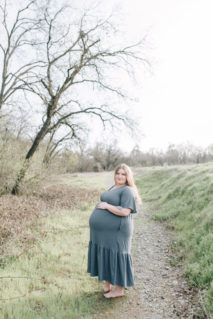 5 Tips For Booking A Maternity Photographer