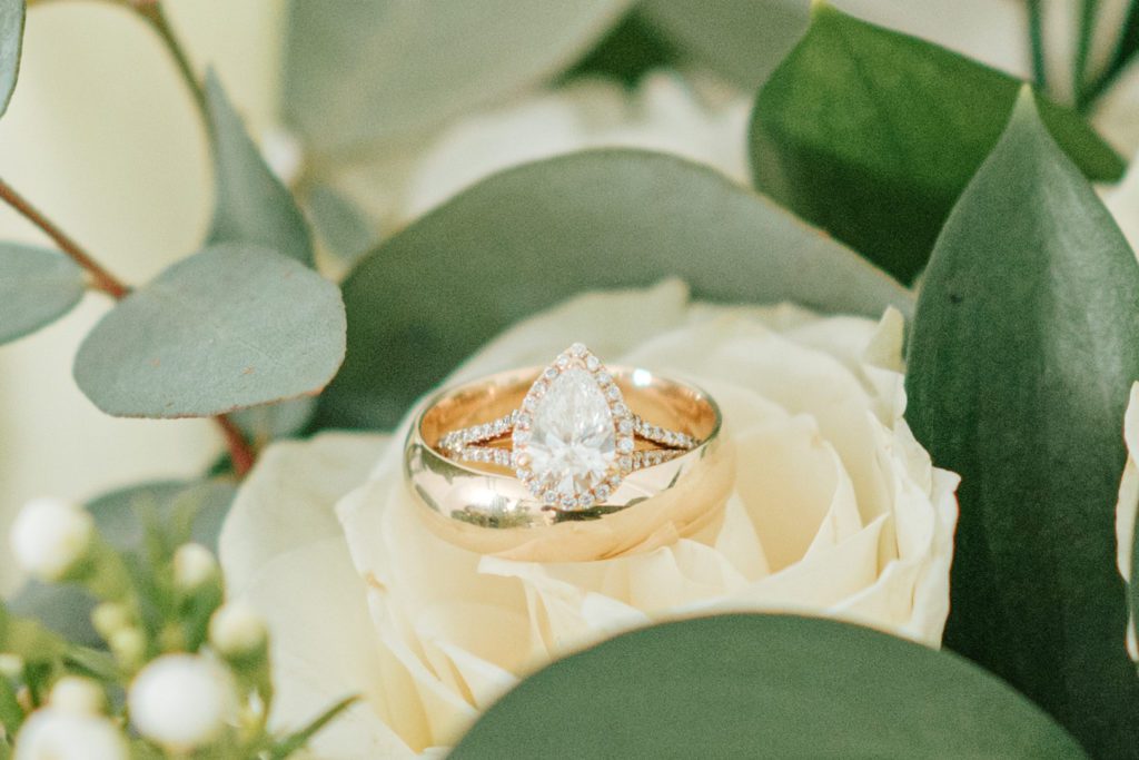 wedding photography How to clean your rings